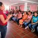 Mujeres se reivindican con sus raíces y las fuerzas revolucionarias 9 La primera dama del municipio, Rosa Millán, lidera la jornada de conversación de ética feminista en Punta de Mata.