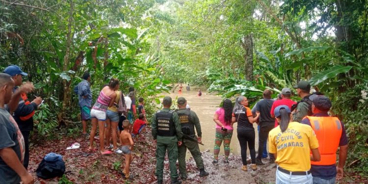 Gobierno atiende sectores afectados por crecida del río San Juan en Caripito 1 Desbordamiento del río San Juan