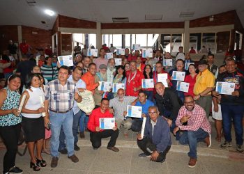 Los comunicadores populares y medios alternativos comunitarios reciben reconocimiento en el Clsem. (Foto: Eliseo Pereira)