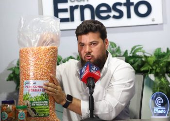 El gobernador Ernesto Luna impulsa Plan Piloto de Multiplicación de Semillas para apoyar a productores monaguenses en ciclos de siembra 2023-2024. (Foto: Ruby González)