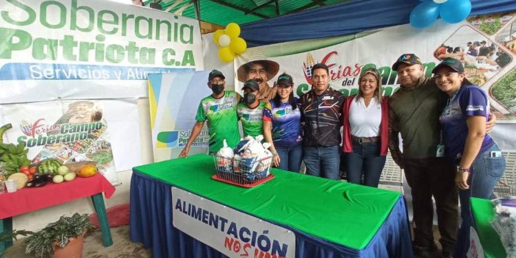 Soberanía Patriota distribuyó más de 3 mil 350 toneladas de alimentos en tres meses 1 Soberanía Patriota lleva la Feria del Campo Soberano a todos los municipios del estado Monagas. (Foto: Cortesía)