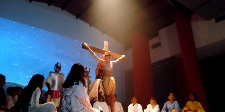 Con actos culturales y religiosos reviven la Pasión de Cristo en Santa Bárbara 1 WhatsApp Image 2023 04 10 at 12.12.39 PM