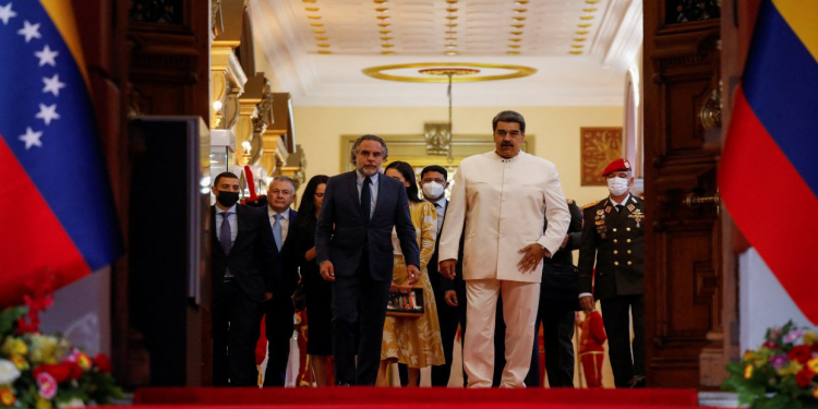 Armando Benedetti: EEUU está estudiando levantar sanciones a Venezuela 1 image 12