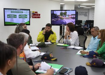 }El gobernador de Monagas, Ernesto Luna, instala el Estado Mayor de Mitigación de Riesgos que se encargará del saneamiento de caños, alcantarillas y drenajes. (Foto Eliseo Pereira)