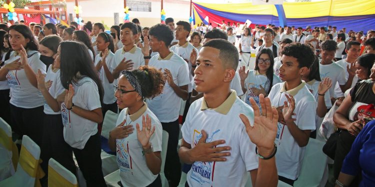 Ministerio de Educación juramenta brigadas bicentenarias escolares en Monagas 1 WhatsApp Image 2023 05 25 at 6.32.15 PM