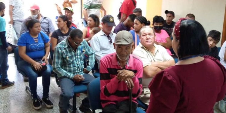 Plan Nacional de Cirugías benefició a trabajadores de la Gobernación de Monagas 1 Trabajadores de la Gobernación fueron evaluados para beneficiarlos con el Plan Nacional Quirúrgico. (Foto: Cortesía)