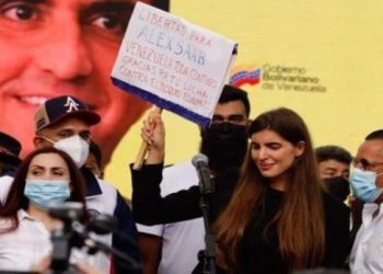 camilla fabri alex saab 750x375 2 696x348 1