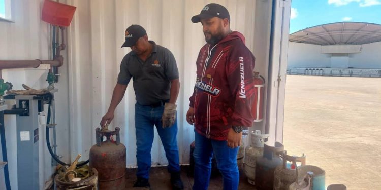 Realizan distribución de gas doméstico en comunidades de Cedeño 1 8a618dd9 2d98 4dea b577 2261f2e5764e