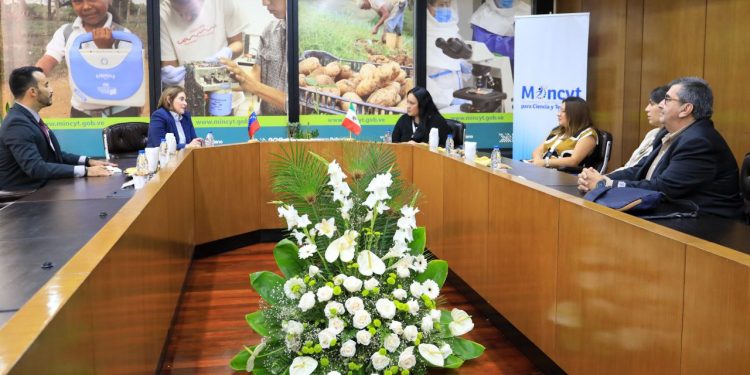 Ministros de Ciencia y Tecnología de la Celac llegan a Venezuela para concretar acuerdos 1 Fzf2NadWYAElZCt