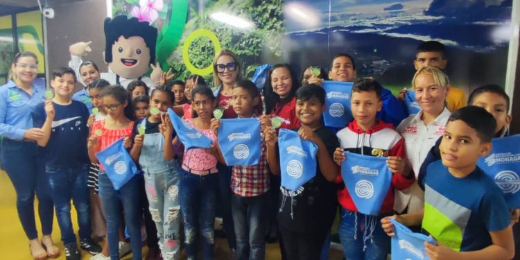 Ruta de Turismo Social Monagas benefició a 24 niños y niñas de Parare 1 Turismo Social Monagas es posible gracias al gobernador Ernesto Luna