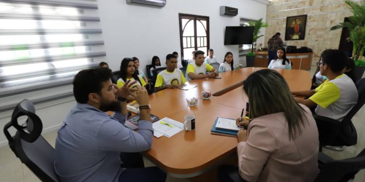 Gobernador Luna aplaudo proyectos comunitarios de estudiantes de dos liceos de Punta de Mata 1 dfc77038 4cdb 451e 83f1 3ac7a45090e6