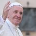 El papa Francisco ya pudo levantarse y retomar su trabajo 7 papa francisco