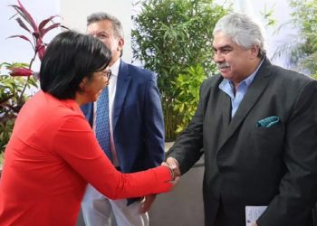 delcy rodriguez y pedro rivas 8734