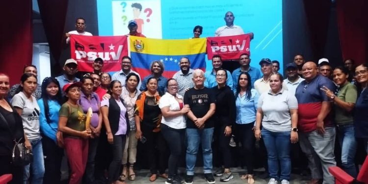PSUV Monagas dicta Plan Formativo "Técnicas Legislativas para el Buen Gobierno” en Santa Bárbara de Tapirín 1 2da6e9e1 d2bd 43de 92db 305a7bf2a669
