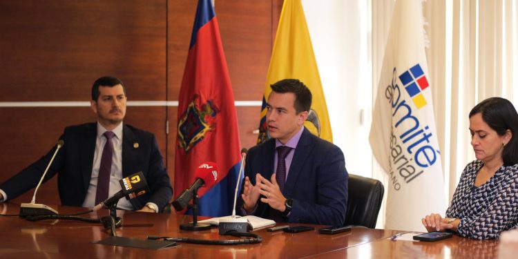 Cierre de campaña de Daniel Noboa en Ecuador se suspende por balacera 1 F0N h0FX0AErtUS 1