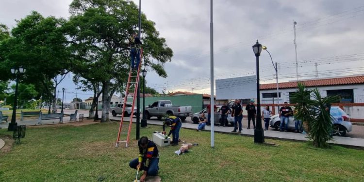 Inician instalación de red WiFi gratuita en las plazas Bolívar del municipio Cedeño 1 WhatsApp Image 2023 08 23 at 11.03.17 AM