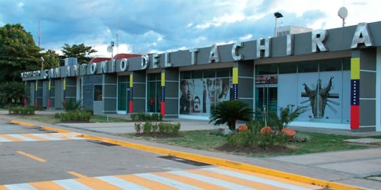 Jefe de Estado ordena activación de vuelos directos entre Caracas y San Antonio del Táchira 1 aeropuerto internacional general juan vicente gomez san antonio del tachira 10389