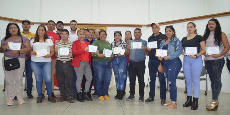 Entregan certificados de formación a emprendedores del municipio Cedeño 1 b1e762cf 5a6a 4669 a582 73869f4c3844