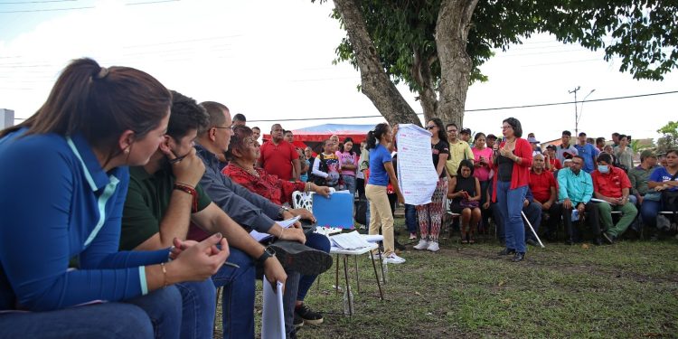 Ministro de Comunas participa en Gabinete de Gobierno Comunal en la plaza Guanaguanay 1 b22fa64d b8e3 498d 9b69 7406983b1148