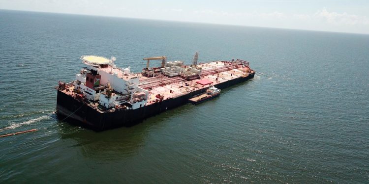 buques tanqueros de petroleo 11085