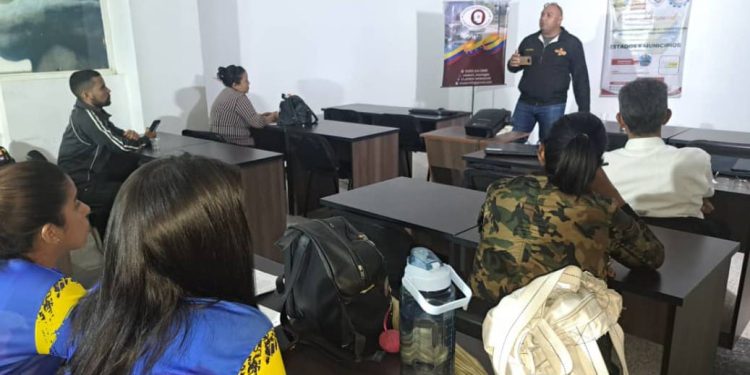 c74065ae 9839 4b6a bc20 fd7b9371eacc