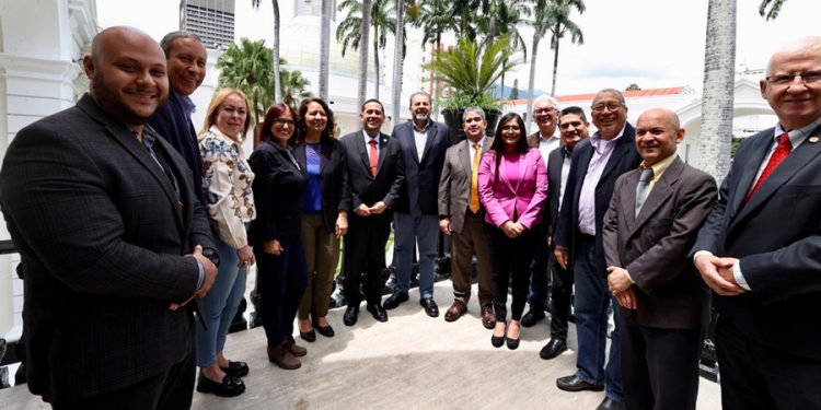 Comisión de Política Exterior autoriza nombramiento de dos nuevos embajadores 1 comision de politica exterior autoriza nombramiento de dos nuevos embajadores 10771