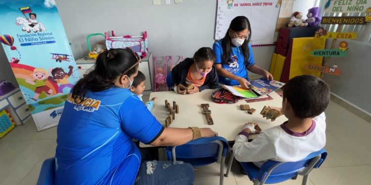 Con entrega y dedicación atienden a niños del HUMNT en el aula “Rayito de Luz” 1 e4dc5b14 8260 4078 8067 e4e036e5d70c