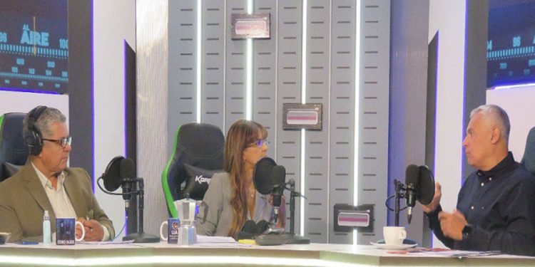 Al menos 600 mil turistas visitaron Venezuela en el primer semestre del año 1 ministro de turismo ali padron 10457