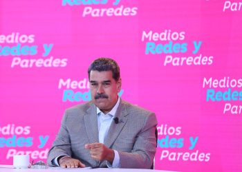 nicolas maduro en su programa con maduro 11024