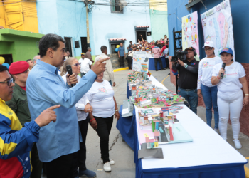 presidente maduro insto a crear nuevos centros electorales 10533