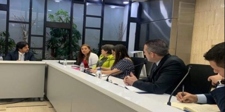 Venezuela y España evalúan acuerdo de canje de licencias para conducir 1 reunion entre venezuela y espana para canje de licencias para conducir 11069 1