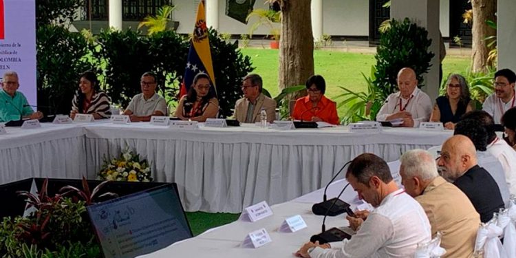 Vicepresidenta destaca importancia de que se adopten medidas de alivio humanitario en Colombia 1 vicepresidenta destaca importancia de que se adopten medidas de alivio humanitario en colombia 10365