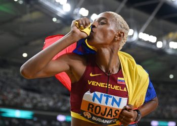 yulimar rojas triunfo con mas de 15 metros 11135