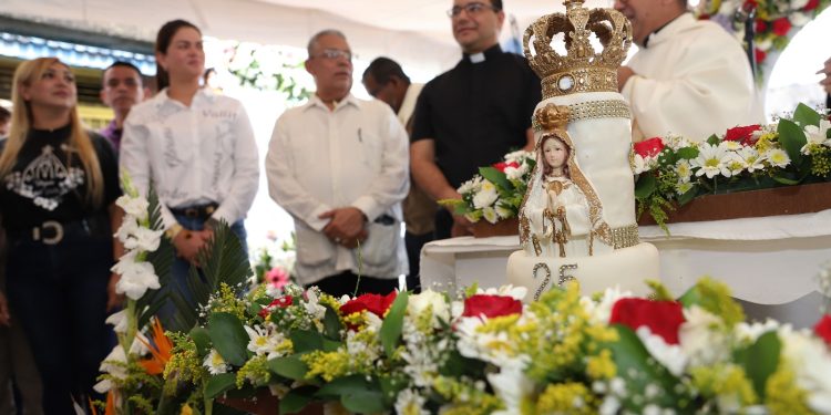 Alcaldesa de Maturín acompañó a su pueblo en veneración a la Virgen del Valle 1 b9fee676 52f3 4d7c 8c37 fb908336ef26