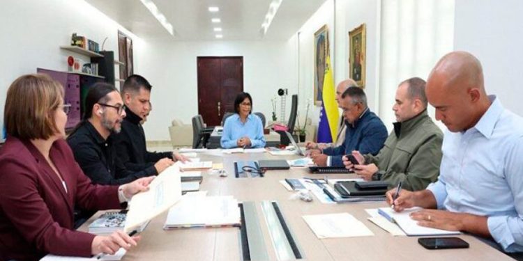 delcy rodriguez junto a vicepresidentes sectoriales 11844