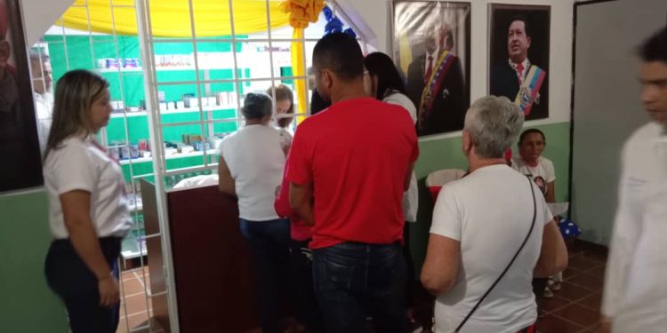 Inauguran farmacia comunitaria en Aguasay 1 9e202844 1861 4d11 b146 54b6ab39506a