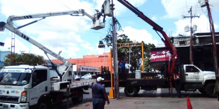 Reactivan el servicio eléctrico en la Plaza 7 1 ae1b5afc f3be 4aae b66a 7dd5a0303092