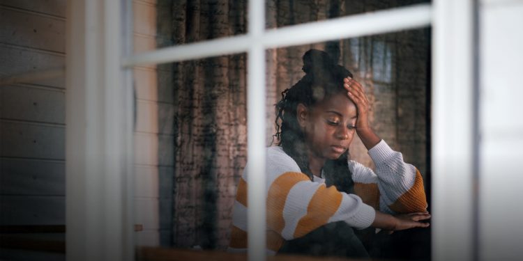 Pensamientos tranquilizadores de la Biblia para quienes enfrentan problemas de salud mental 1 JW.ORG ofrece consejos prácticos e ideas de la Biblia para hombres y mujeres, jóvenes o adultos, que enfrenten problemas de salud mental.