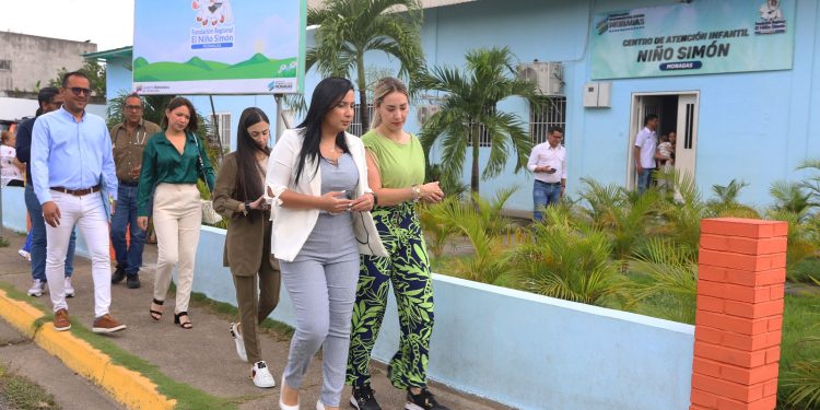 07834184 83af 4361 8d28 ff609a7f8053