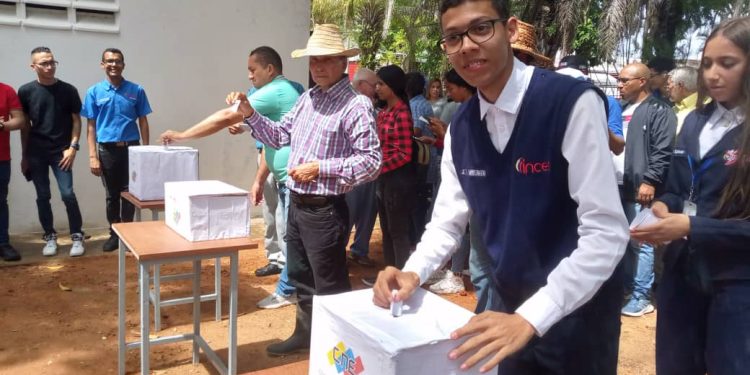 25c4e788 f54d 4145 908e 5d66c28fe0d9