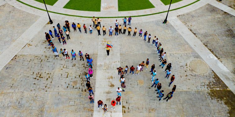 En Maturín realizan mapa humano de Venezuela en apoyo a defensa de El Esequibo 1 271ade3c 395a 4f84 9ea6 7edabd7332b8