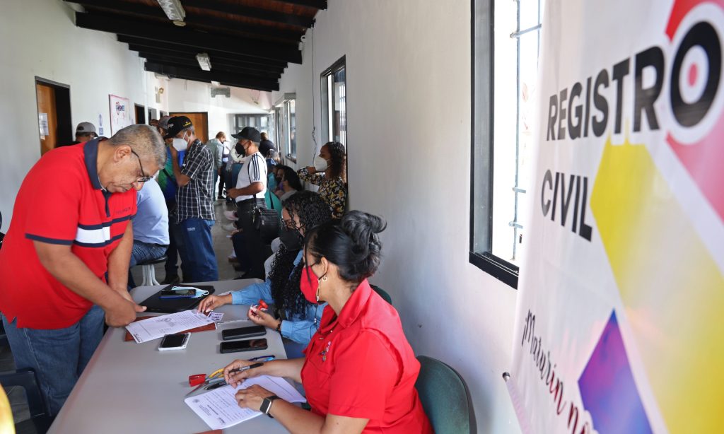 91e9fc87 d560 4ead 8644 0daedd5005b8