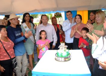 d83aef49 faf0 4033 af75 2f1e38e5411c