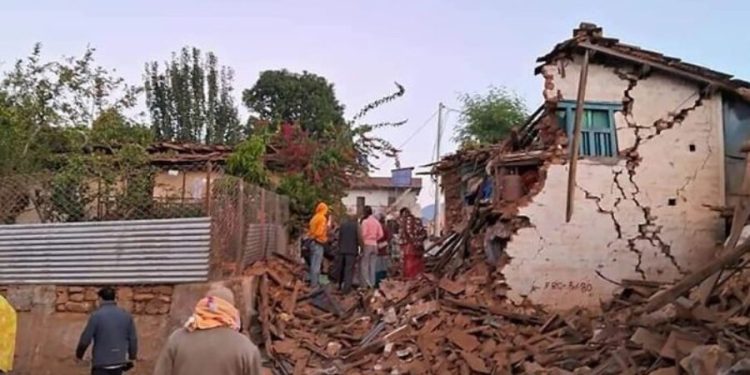 Venezuela se solidariza con Nepal tras terremoto de magnitud 6.4 que deja 157 muertos 1 nepal 13742