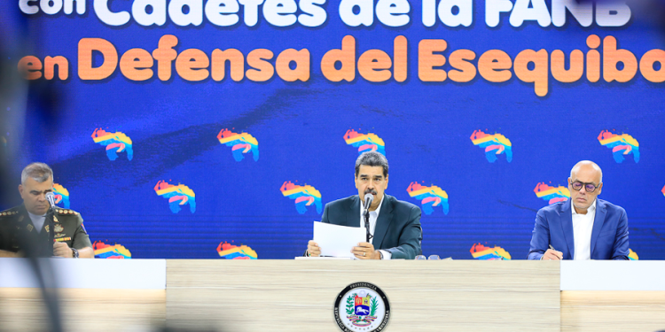 Presidente Maduro rechazó actos de xenofobia contra La Vinotinto en Perú 1 venezuela rechaza xenofobia de peru contra la seleccion vinotinto 14462