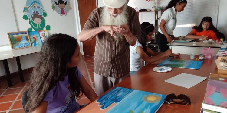 Alumnas de la Escuela Artística "Niño Simón" participarán en Salón 7 de Diciembre 1 19b9fcde 99fb 41c4 b94a 12a48dbb9189