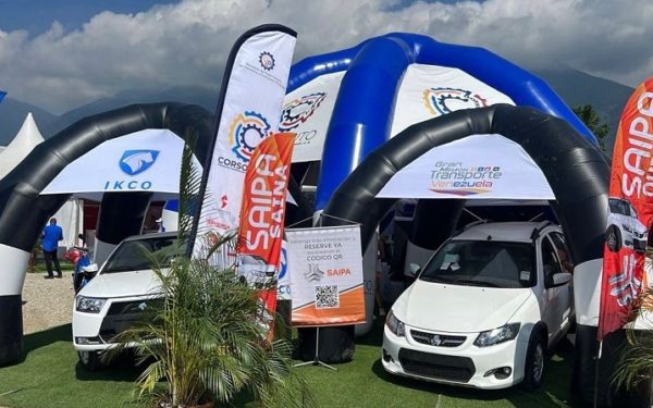 tsize 600x400 CarrosIraniesExpoTransporte