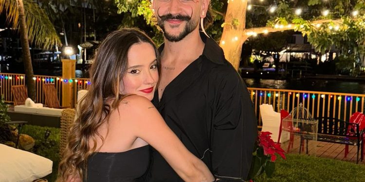 Camilo y Evaluna preparan nuevo tema 1 QueDiossehagasemillaynazcacomoalgonuevoenloscorazonesdetodoslosquelonecesitamos.FelizNavidaddenuestrafamiliaaladeustedes