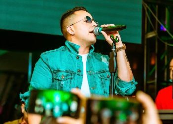 Sitrabajasenloqueamasyalolograstelodemasesanadidopasionmusicajosephpalaciosbachatasalsavenezuelastage