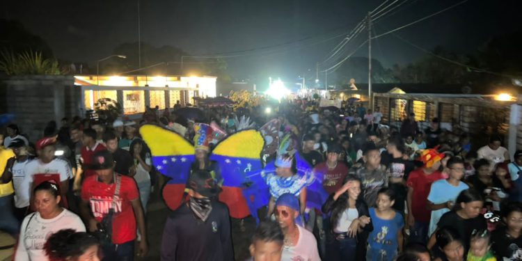 Multitudinario cierre del Carnaval en Chaguaramas 1 IMG 20240214 WA0348